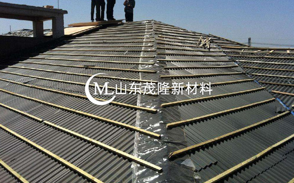 《上海工程公司連徐項(xiàng)目》復(fù)合土工膜、波形防排水板施工