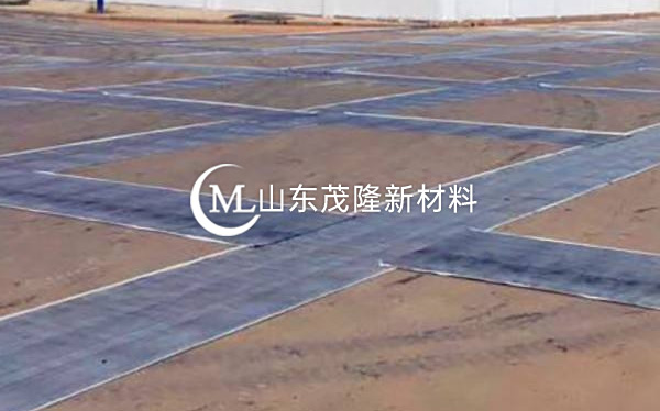 《莒南項(xiàng)目》土工布、抗裂貼施工